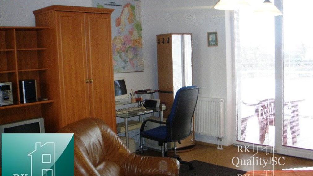 NA PRENÁJOM - krásny 1 izbový byt zariadený s terasou v tehlovom dome v tichej lokalite