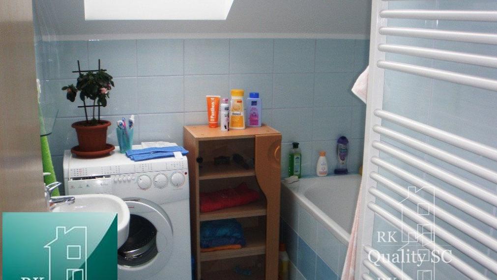 NA PRENÁJOM - krásny 1 izbový byt zariadený s terasou v tehlovom dome v tichej lokalite