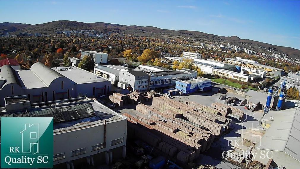 BRATISLAVA III. - RAČA - NA PREDAJ - priemyselný objekt s polyfunkčnou budovou s veľkou halou, ubytovacími a kancelárskymi priestormi v Bratislave