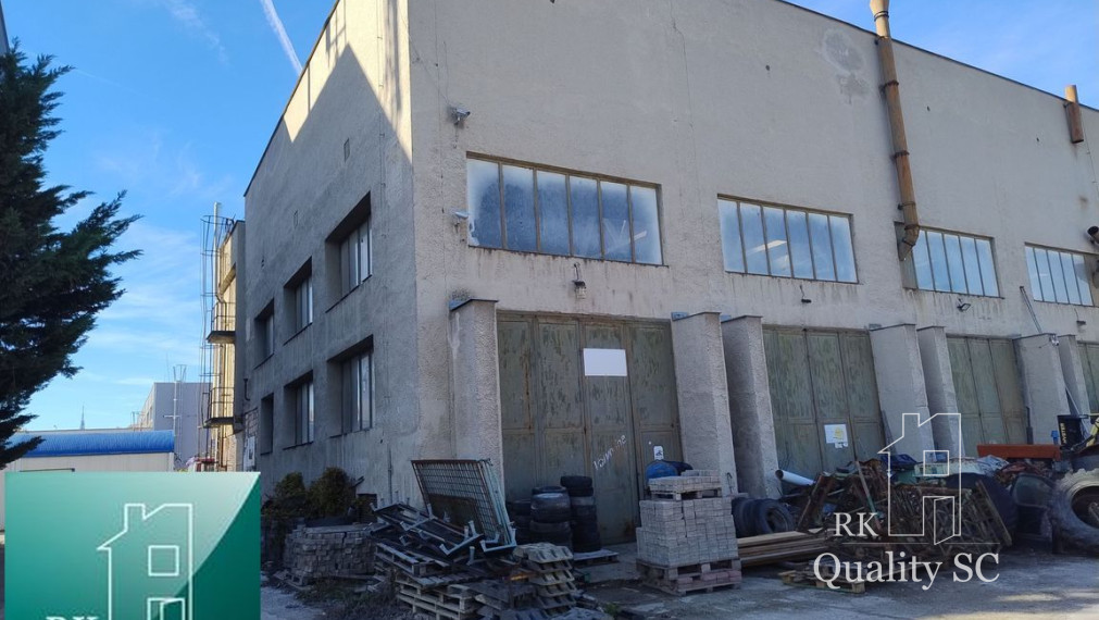 BRATISLAVA III. - RAČA - NA PREDAJ - priemyselný objekt s polyfunkčnou budovou s veľkou halou, ubytovacími a kancelárskymi priestormi v Bratislave