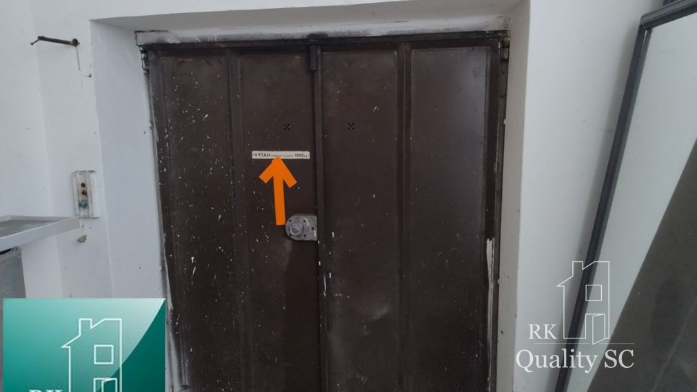 BRATISLAVA III. - RAČA - NA PREDAJ - priemyselný objekt s polyfunkčnou budovou s veľkou halou, ubytovacími a kancelárskymi priestormi v Bratislave