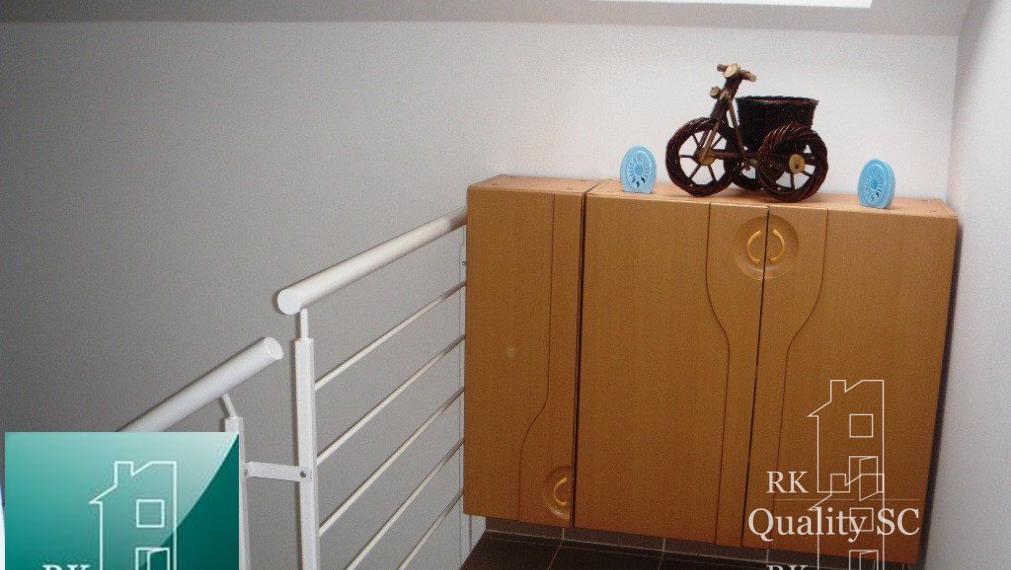 NA PRENÁJOM - krásny 1 izbový byt zariadený s terasou v tehlovom dome v tichej lokalite v SENCI