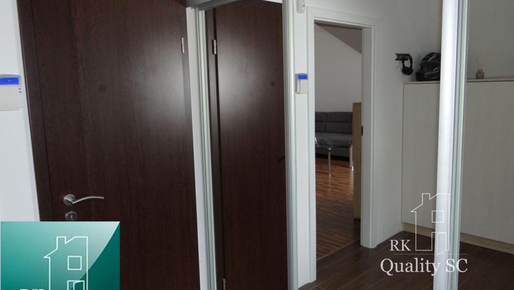 NA PRENÁJOM – nadrozmerný 2-i byt v rodinnom dome s parkovacím státím v blízkosti centra mesta SENEC