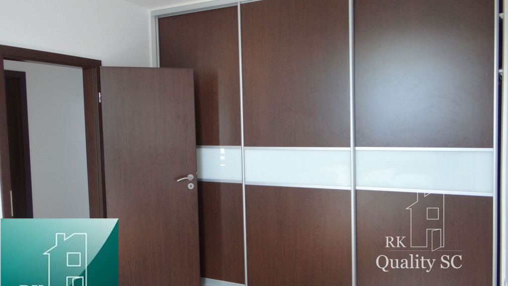 NA PRENÁJOM – nadrozmerný 2-i byt v rodinnom dome s parkovacím státím v blízkosti centra mesta SENEC