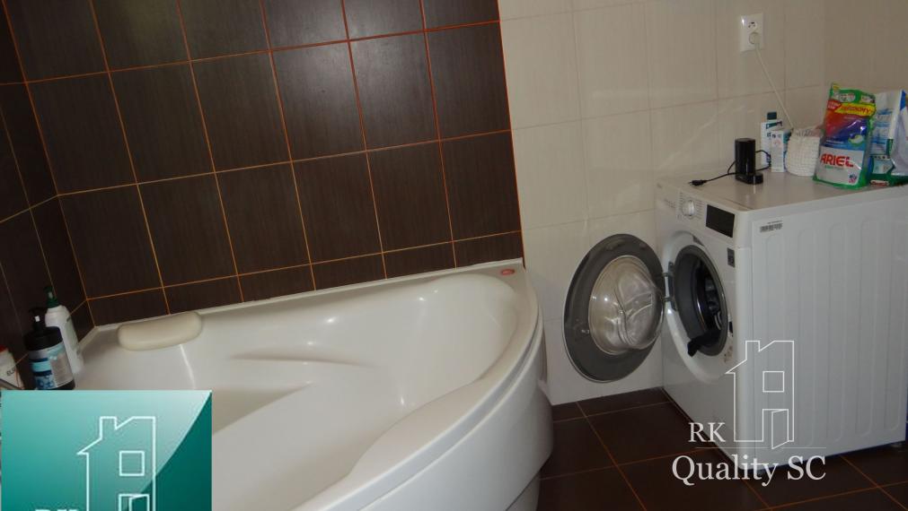 NA PRENÁJOM – nadrozmerný 2-i byt v rodinnom dome s parkovacím státím v blízkosti centra mesta SENEC