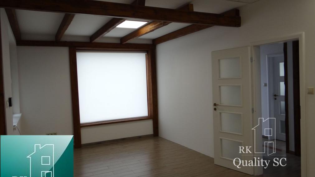 NA PRENÁJOM – komerčný priestor na podnikanie v rodinnom dome v blízkosti centra mesta SENEC - ul. Šafárikova