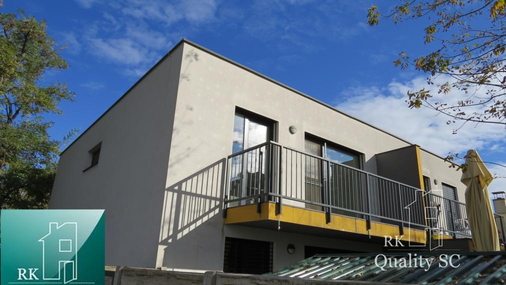 NA PREDAJ SENEC -  AKO NA DOVOLENKE -pri pláži- kvalitný 3 izbový byt  pri pláži v 8 ročnej novostavbe apartmánového domu - SLNEČNÉ JAZERÁ JUH v Senci