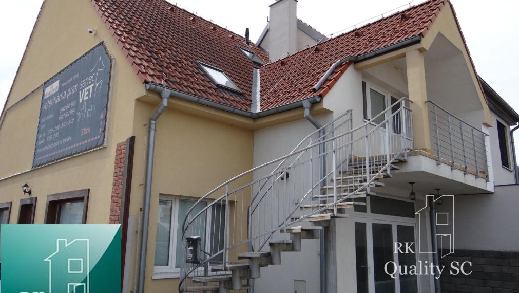 NA PRENÁJOM – nadrozmerný 2 izbový byt v rodinnom dome s parkovacím státím v blízkosti centra mesta SENEC - Šafárikova ul.