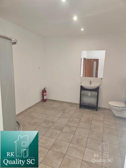 SENEC – NA PRENÁJOM obchodný priestor - kancelária - salón, na Lichnerovej ulici v centre mesta