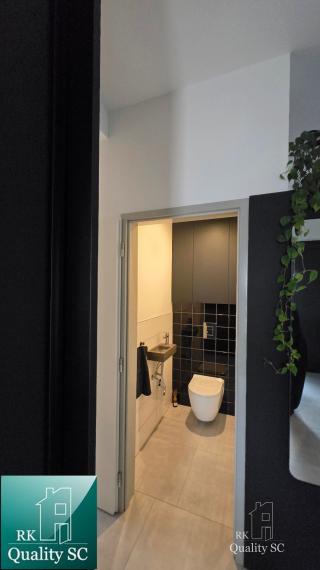 REZERVOVANÉ - SENEC - NA PREDAJ dizajnovo zariadený 3 izbový rodinný dom v kľudnej lokalite Lesoparku v Senci