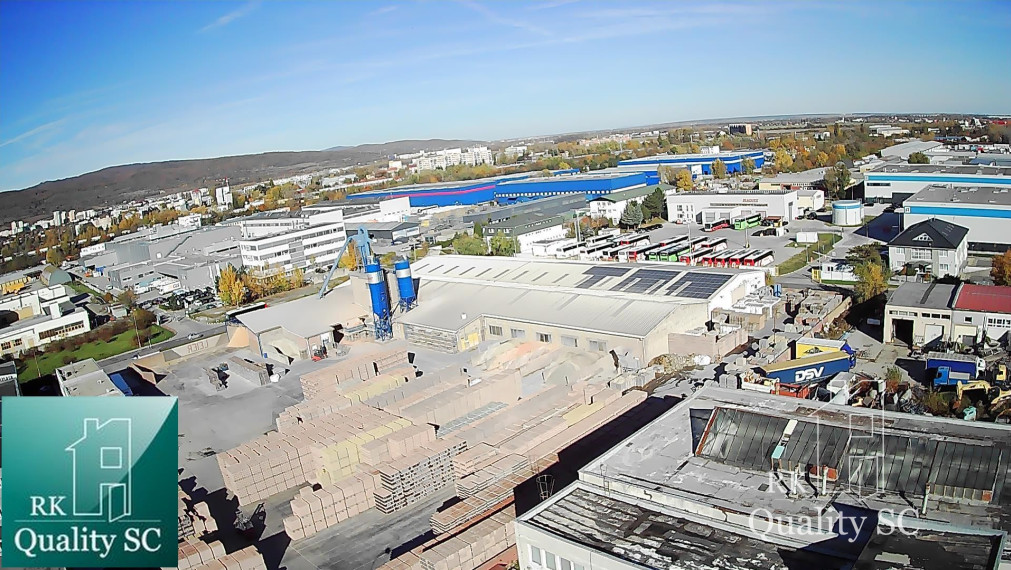 BRATISLAVA III. - RAČA - NA PREDAJ - priemyselný objekt s polyfunkčnou budovou s veľkou halou, ubytovacími a kancelárskymi priestormi v Bratislave