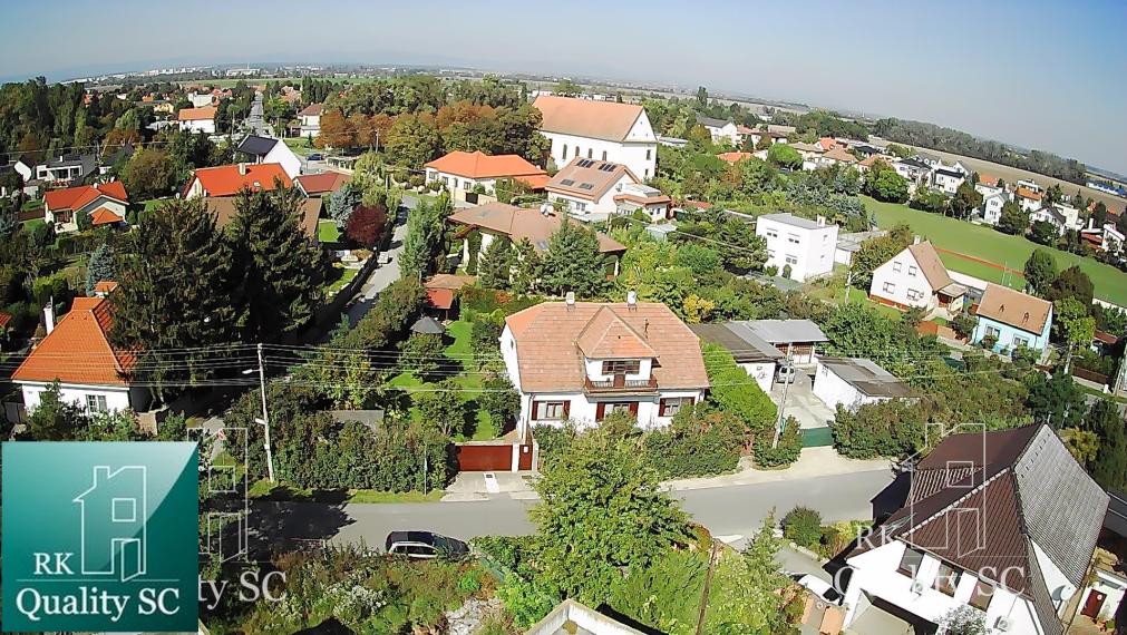 NOVÁ CENA - okr. SENEC - KRÁĽOVÁ PRI SENCI – NA PREDAJ – PRE NÁROČNÝCH rozostavaný rodinný dom v centre obce s veľkým pozemkom vyše 23á
