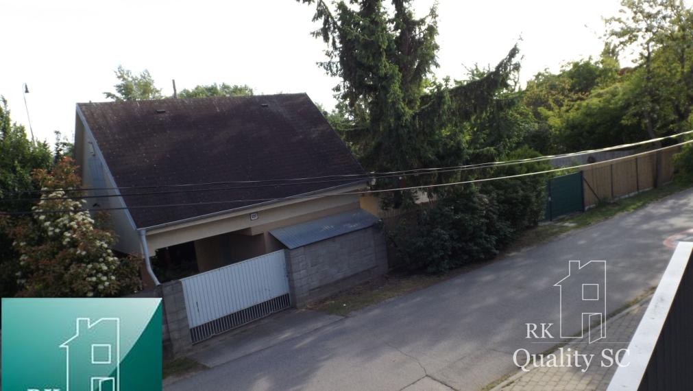 REZERVOVANÉ - SENEC – SLNEČNÉ JAZERÁ JUH – NA PREDAJ – novostavba 3 izbového bytu s fotovoltikou v rekreačnej dvoj-chate so záhradou a parkingom