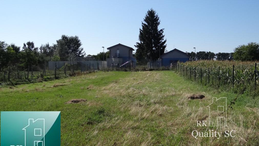 NA PREDAJ – JELKA okr. GALANTA - stavebný pozemok v dobrej lokalite v celku alebo s rôznymi výmerami podľa dopytu od 500 do 2000 m2