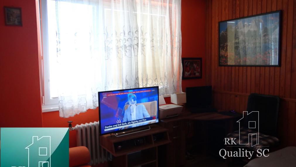 okr. SENEC - Kráľová pri Senci - NA PREDAJ - dve bytové jednotky v dvoj-podlažnom RD so samostatnými vstupmi - aj pre viacgeneračnú rodinu