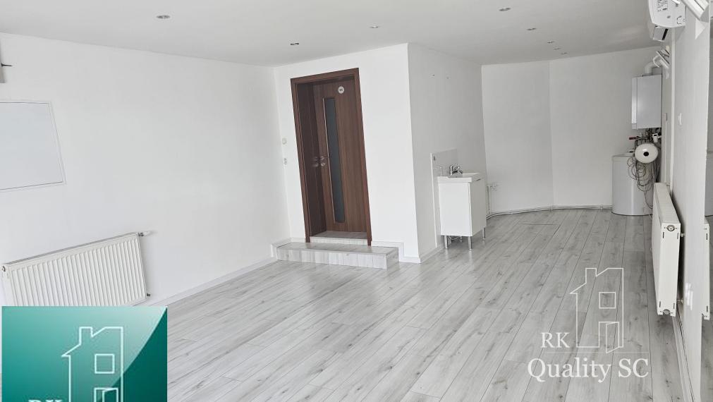 SENEC – obchodný priestor - kancelária - salón, na Lichnerovej ulici v centre mesta
