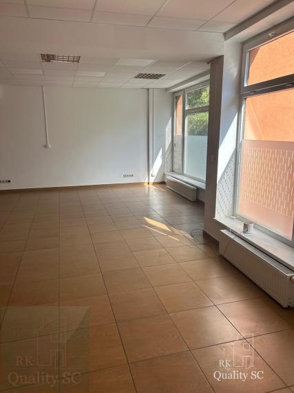 NA PRENÁJOM – KANCELÁRSKY PRIESTOR v centre na pešej zóne 