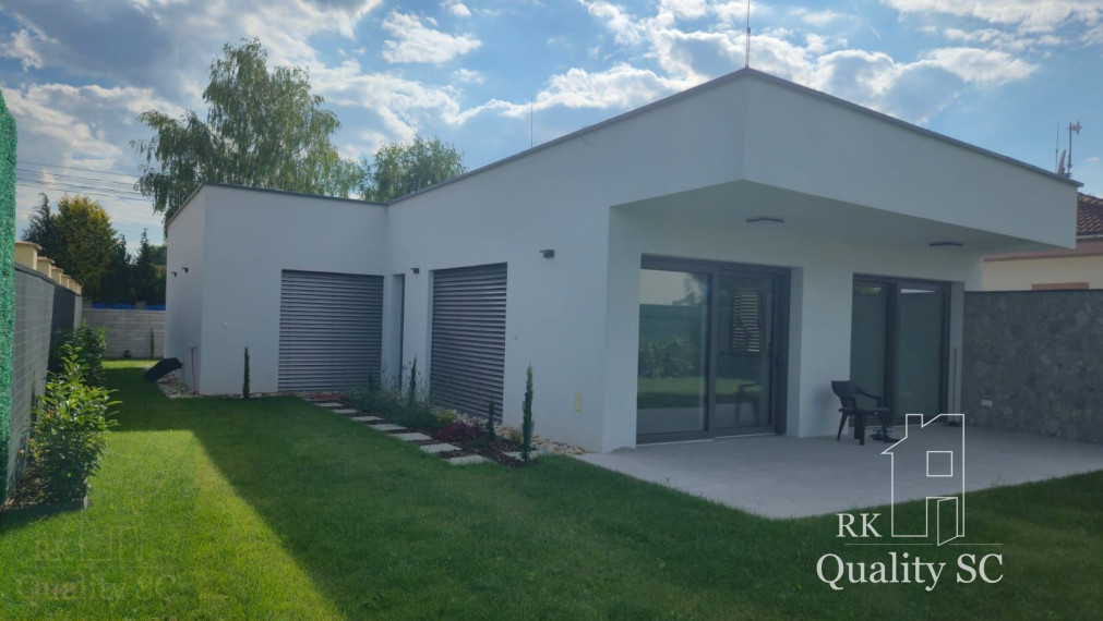 okr. Senec - Tureň - NA PREDAJ nízkoenergetická novostavba - 4 izbový rodinný dom typu bungalov na skoro 5á pozemku