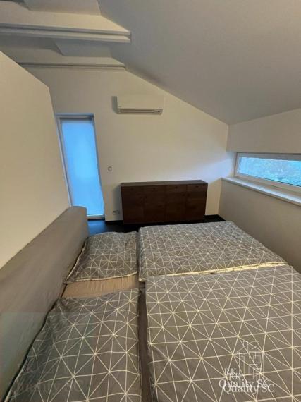 NA PRENÁJOM – moderný 2 izbový byt kompletne zariadený v centre mesta s parkovacím miestom - SENEC