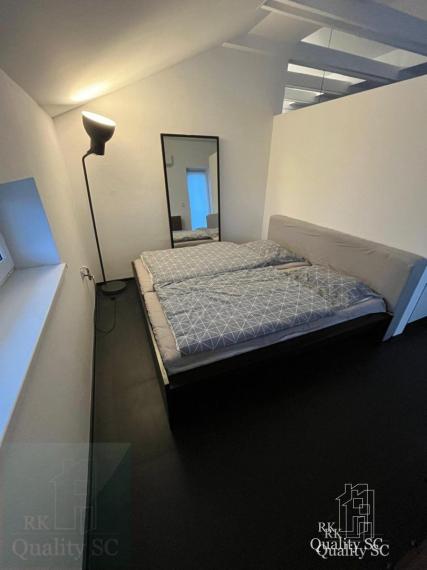 NA PRENÁJOM – moderný 2 izbový byt kompletne zariadený v centre mesta s parkovacím miestom - SENEC