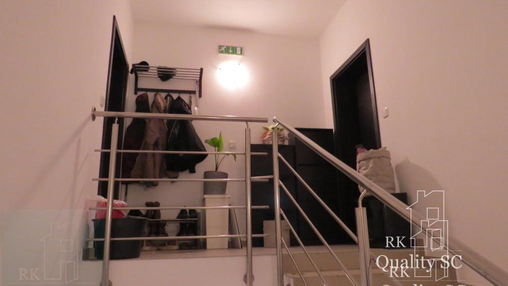 NA PRENÁJOM – moderný 2 izbový byt kompletne zariadený v centre mesta s parkovacím miestom - SENEC