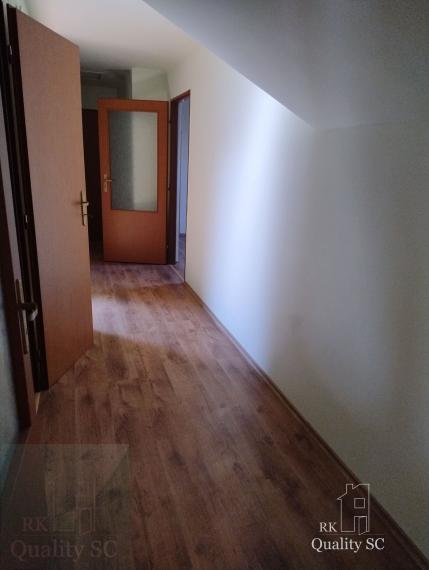 HAMULIAKOVO – NA PREDAJ – starší 5 izbový rodinný dom po čiastočnej rekonštrukcii v tichej lokalite pri Bratislave 