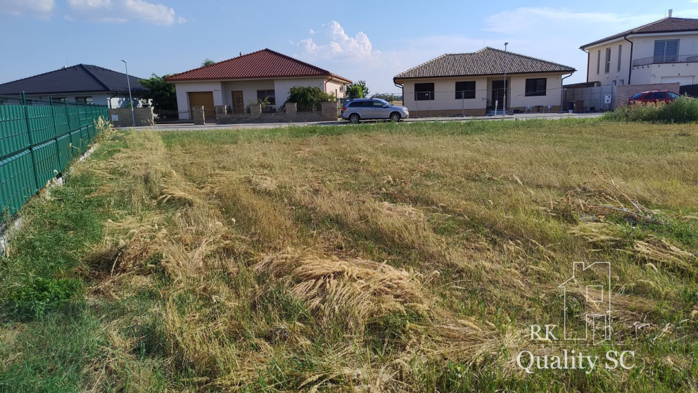SENEC - NA PREDAJ exkluzívny stavebný pozemok pre rodinné domy - JUŽNÁ BRÁNA