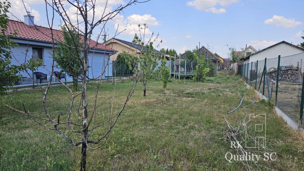 Okres Trnava- obec Pavlice – nehnuteľnosť s potenciálom - 4 izb. RD v centre obce s veľkým pozemkom 984 m2 
