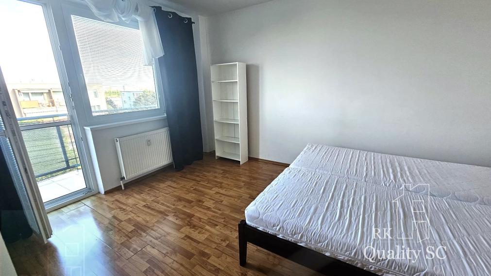 Senec - NA PREDAJ zaujímavý 3 izbový byt v zateplenej bytovke v blízkosti Strieborného jazera v Senci