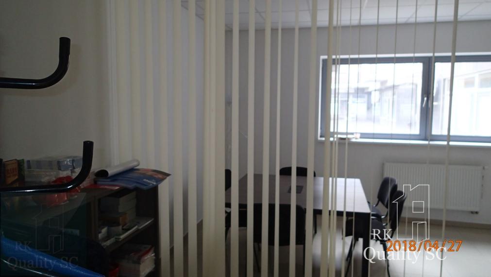 SENEC - NA PRENÁJOM – KANCELÁRSKY PRIESTOR v centre pri pešej zóne 