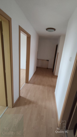 Okres SENEC - obec ČATAJ - NA PREDAJ 4. izbový priestranný mezonetový byt