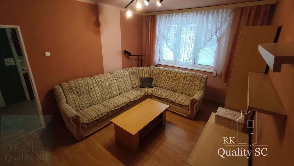 Okres SENEC - obec ČATAJ - NA PREDAJ 4. izbový priestranný mezonetový byt