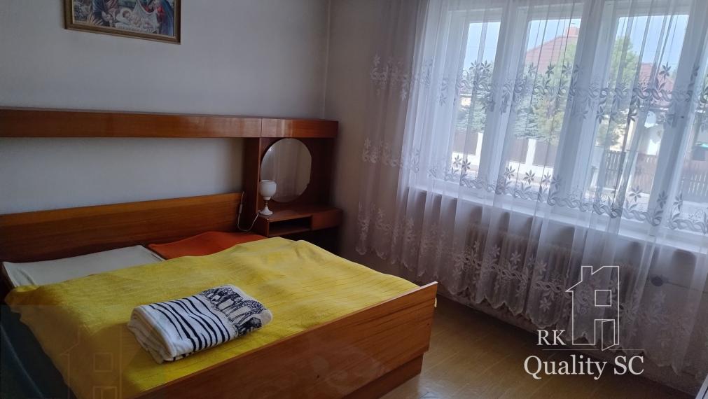 okr. GALANTA - PUSTÉ ÚĽANY - NA PREDAJ starší rodinný dom v pôvodnom stave - dvojgeneračný s veľkým potenciálom