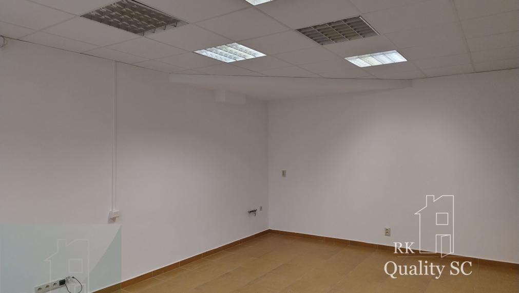 NA PRENÁJOM – KANCELÁRSKY PRIESTOR v centre na pešej zóne - ul. Lichnerova v Senci