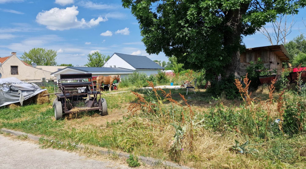 SENEC – PREDÁME  stavebný pozemok  o rozlohe 35 á na Nitrianskej ulici v Senci