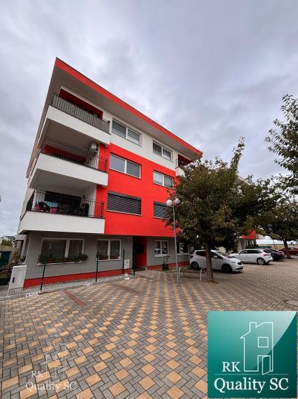 SENEC - EXKLUZÍVNE NA PREDAJ 3 izbový byt s vlastným kúrením, vo vyhľadávanej lokalite pri Slnečných jazerách - Viladomy - ul. Dlhá v Senci