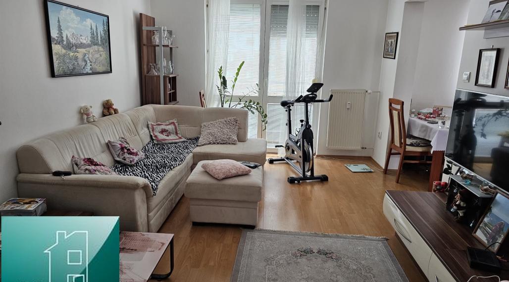 SENEC – NA PREDAJ plnohodnotný 2 izbový byt v zateplenej tehlovej bytovke v žiadanej lokalite - ul. J. Csermáka v Senci