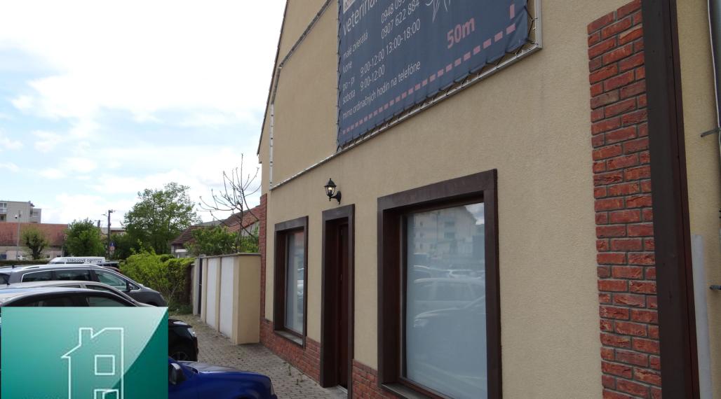 NA PRENÁJOM – komerčný priestor na podnikanie v rodinnom dome v blízkosti centra mesta SENEC - ul. Šafárikova