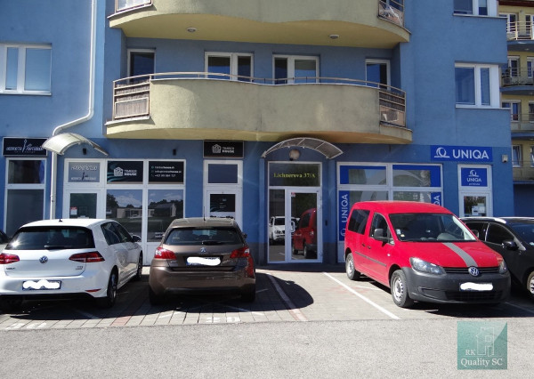 PRENAJATÉ - SENEC - obchodný, kancelársky priestor s výkladom na ul. Lichnerová v Senci