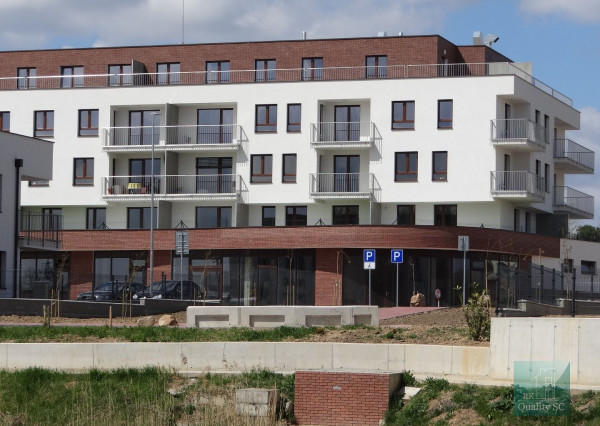 PRENAJATÉ - SENEC - NOVOSTAVBA 3 izb. bytu s priestrannou terasou a dvomi parkovacími miestami