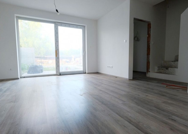 PREDANÉ - Okr. Dunajská Streda - ČAKANY - POSLEDNÝ VOĽNÝ  BYT