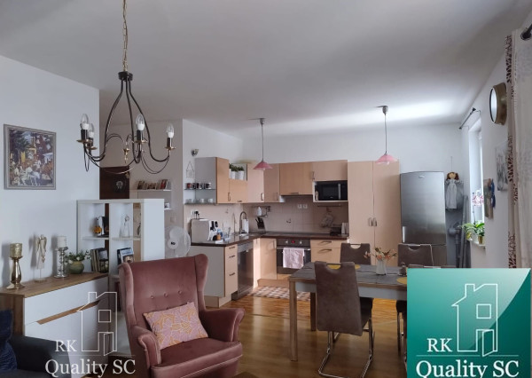 NOVÁ CENA !! SENEC – NA PREDAJ moderný veľkometrážny 2 izbový byt s loggiou bez investícií - ul. Pezinská v Senci