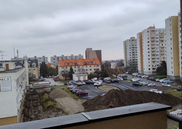 NA PRENÁJOM - SENEC - NA PRENÁJOM 1 izbový byt v úplnom centre mesta - pri pešej zóne v Senci