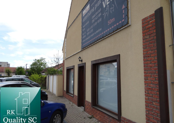 NA PRENÁJOM – komerčný priestor na podnikanie v rodinnom dome v blízkosti centra mesta SENEC - ul. Šafárikova