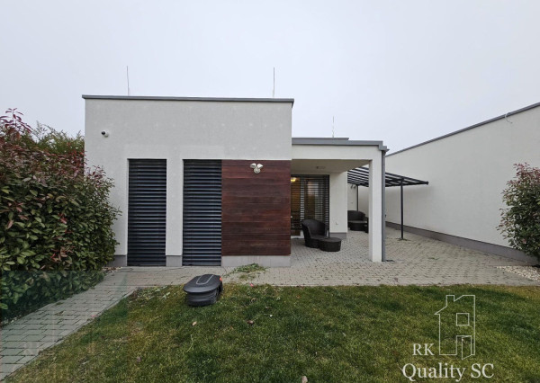 SENEC – NA PREDAJ - Novostavba, 4. izbový rodinný dom s parkovaním pre dve autá - ul. Tulipánová v Senci
