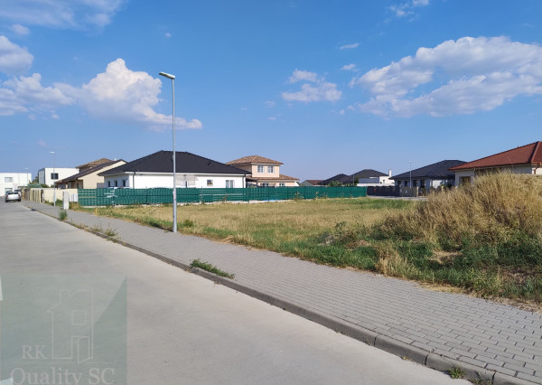 SENEC - NA PREDAJ exkluzívny stavebný pozemok pre rodinné domy - JUŽNÁ BRÁNA
